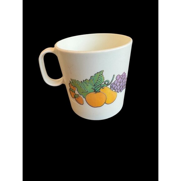 Doll house play  Chilton Globe Inc. Fruit Design Plastic Mug Christmas cake top - Picture 1 of 7